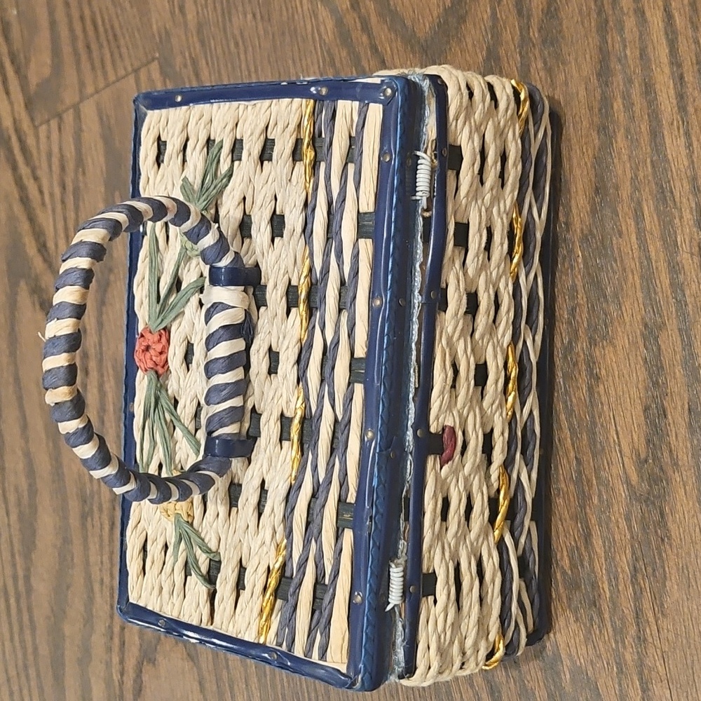 1950 Sewing Basket